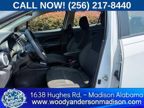 Used 2020 Nissan Versa S FWD image 8