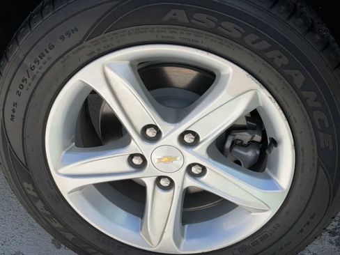 Used 2023 Chevrolet Malibu LS image 13