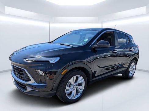 Used 2024 Buick Encore GX Preferred w/ Comfort Package FWD image 7