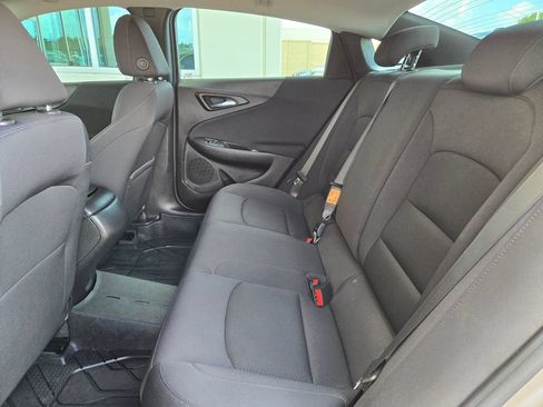 Used 2023 Chevrolet Malibu RS w/ LPO, Floor Liner Package FWD image 14