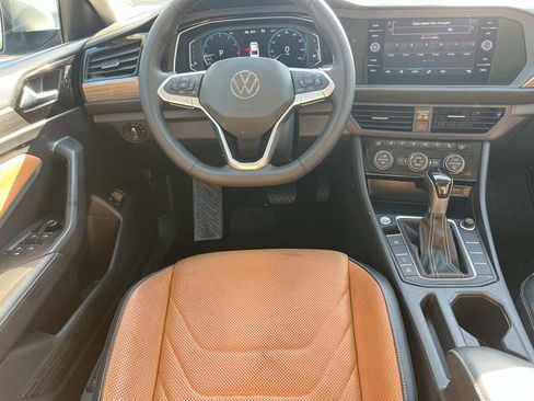 Used 2022 Volkswagen Jetta SEL FWD image 12