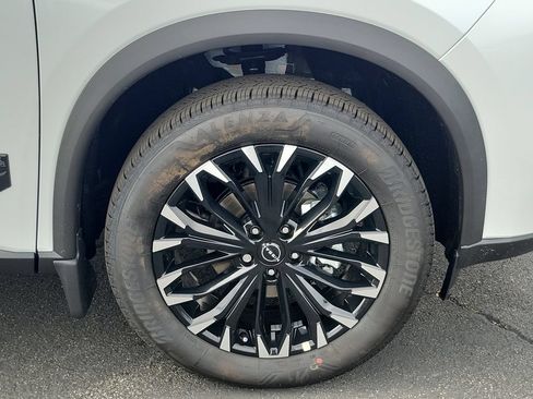 New 2026 Nissan Rogue Dark Armor FWD image 18