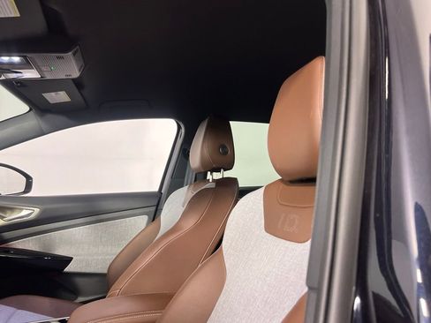 Used 2023 Volkswagen ID.4 Pro image 24