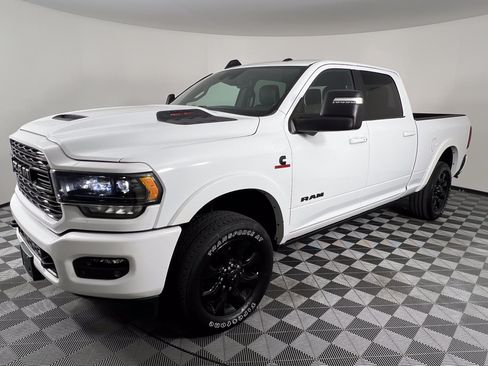 Used 2023 RAM 3500 Limited AWD/4WD image 8