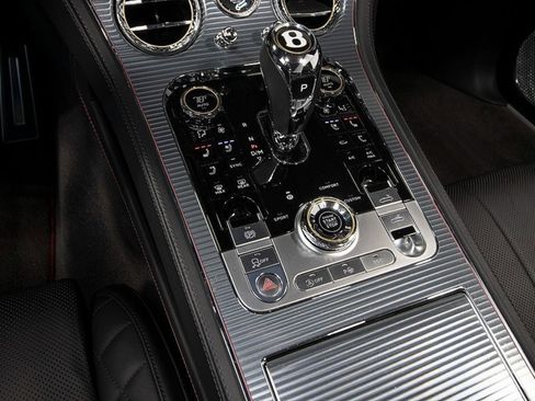 Used 2020 Bentley Continental GT image 32