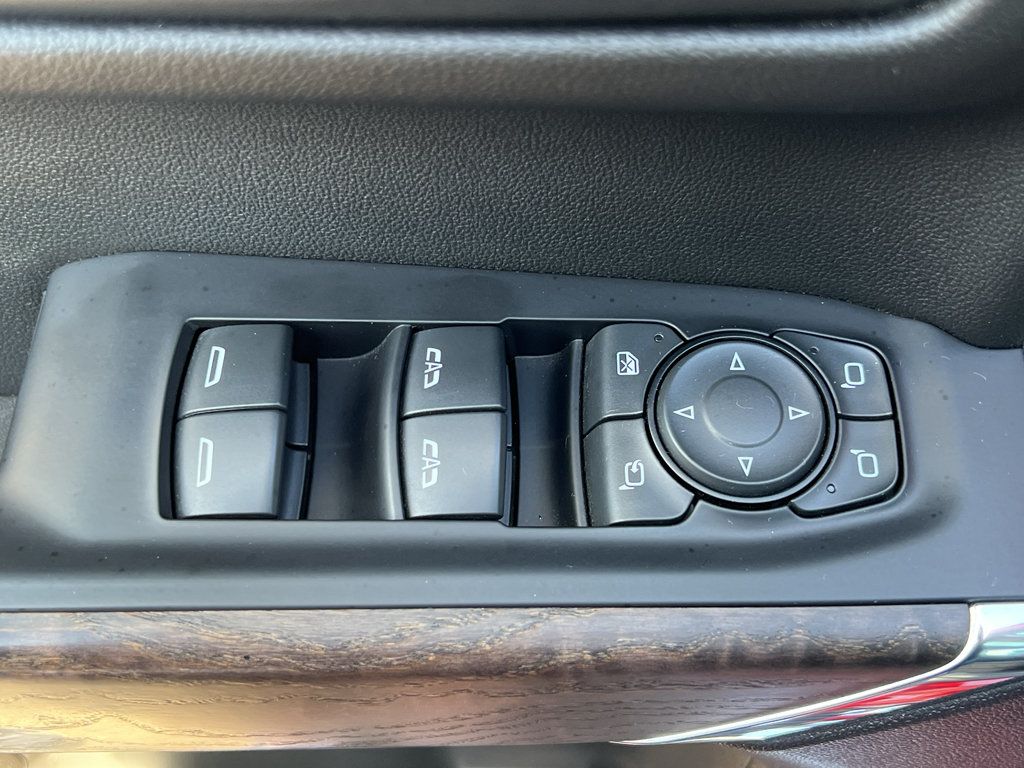 Used 2021 GMC Sierra 1500 Denali AWD/4WD image 12
