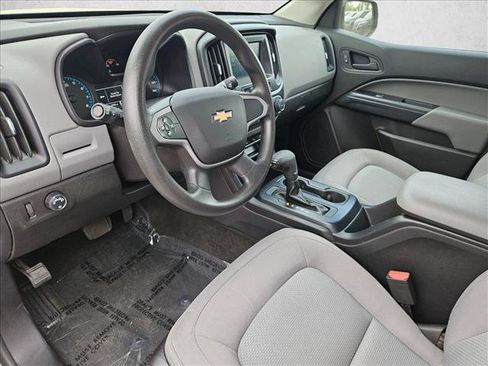 Used 2018 Chevrolet Colorado W/T w/ WT Convenience Package RWD image 9