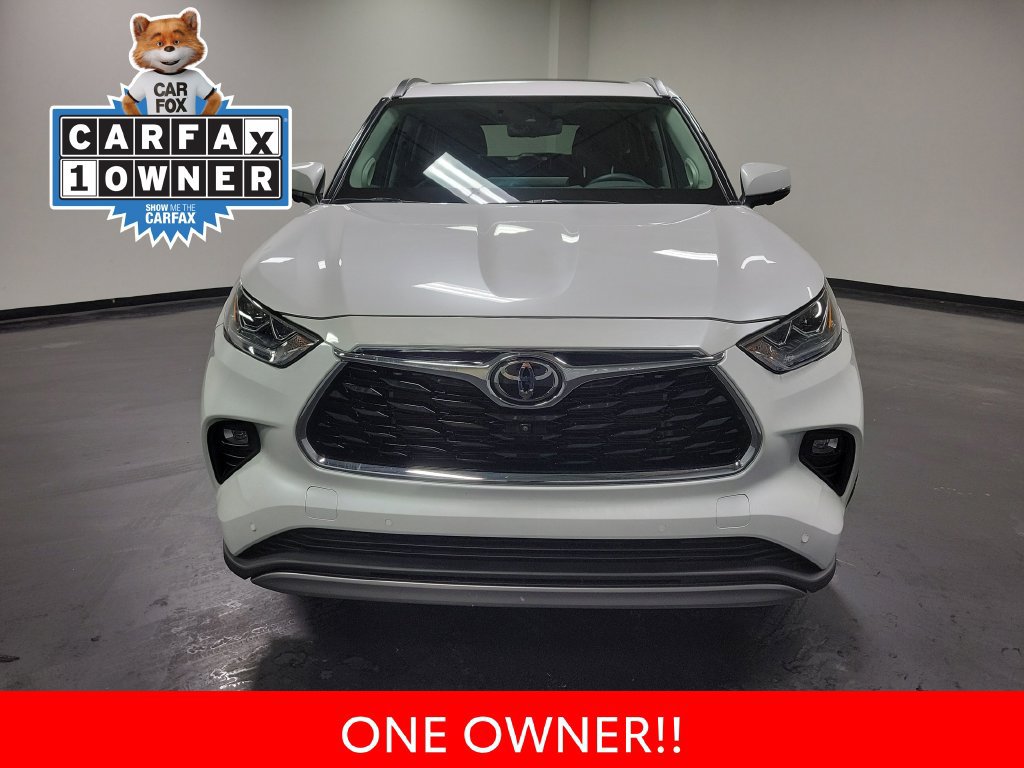 Used 2026 Toyota Highlander Platinum AWD/4WD image 3