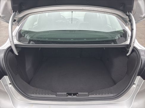 Used 2017 Ford Focus SE image 6