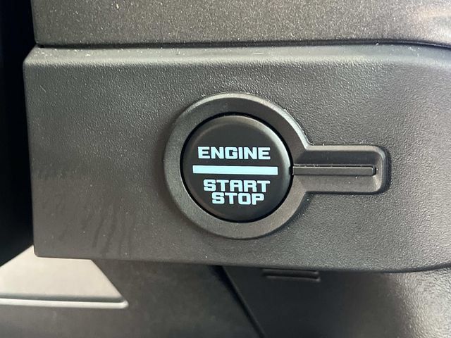 Used 2025 Ford Bronco 4-Door AWD/4WD image 31