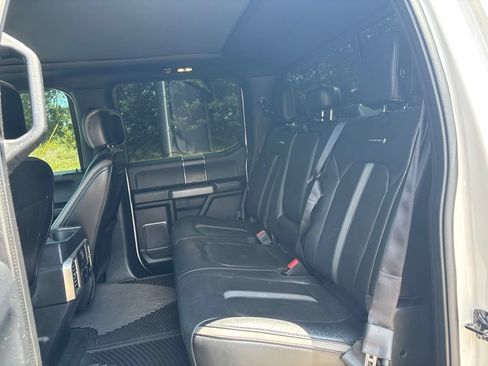 Used 2018 Ford F150 Platinum w/ Equipment Group 701A Luxury AWD/4WD image 13