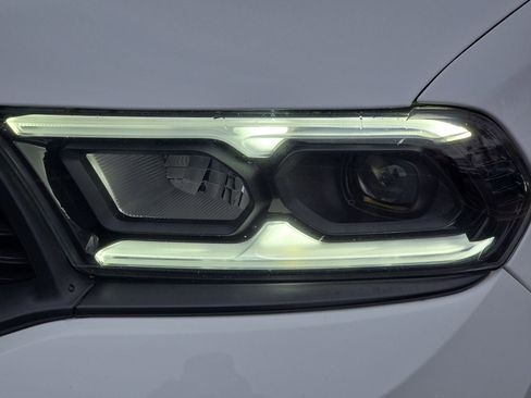 Used 2023 Dodge Durango GT image 33