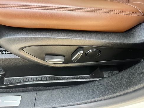 Certified 2023 Lincoln Nautilus Reserve AWD/4WD image 40