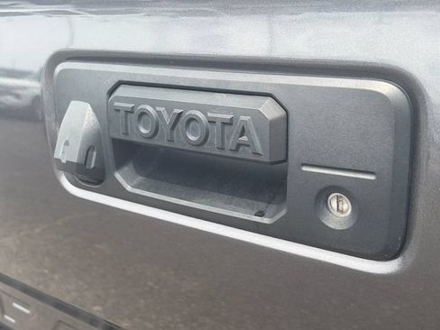 Used 2021 Toyota Tacoma SR5 RWD image 29