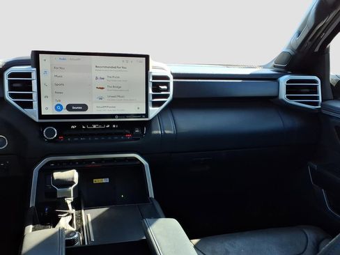 Used 2023 Toyota Sequoia Platinum image 13