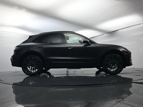 Certified 2026 Porsche Macan AWD/4WD image 53