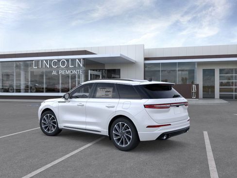 New 2025 Lincoln Corsair Grand Touring image 4