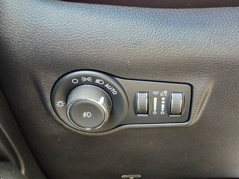 Used 2023 Jeep Compass High Altitude AWD/4WD image 26