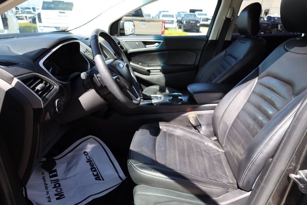 Used 2018 Ford Edge SEL w/ Equipment Group 201A AWD/4WD image 11