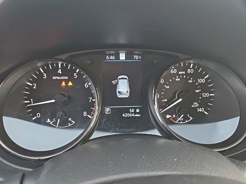 Used 2021 Nissan Rogue Sport SL w/ Premium Package image 24