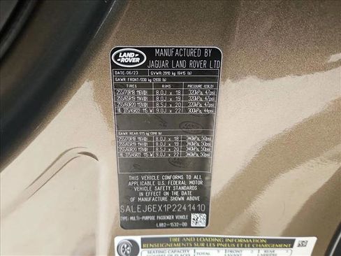 Used 2023 Land Rover Defender 90 S image 27