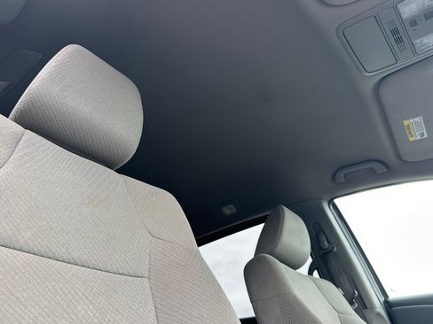 Used 2016 Honda Odyssey LX image 15