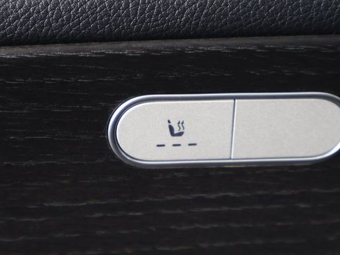 Used 2024 Mercedes-Benz GLE 450 4MATIC image 64