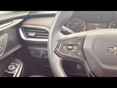 Certified 2022 Chevrolet TrailBlazer RS w/ Sun and Liftgate Package image 13