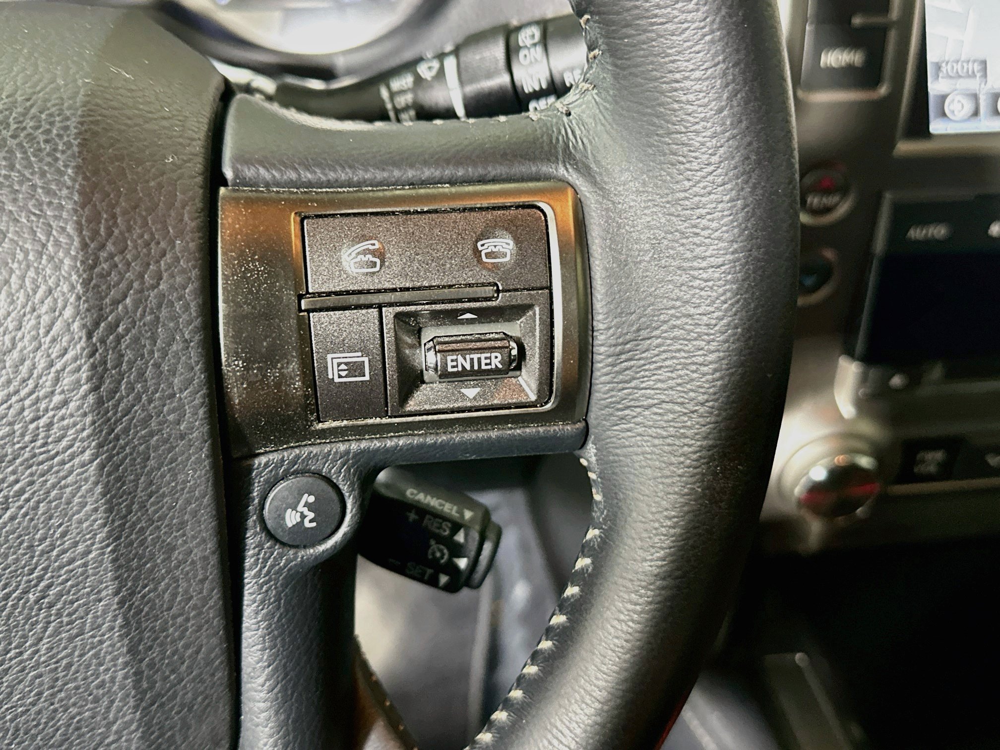 Used 2016 Lexus GX 460 w/ Navigation Package AWD/4WD image 17