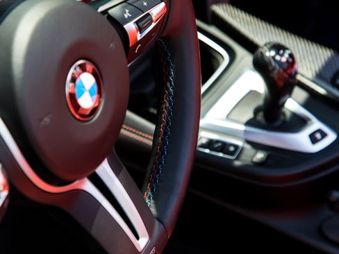 Used 2016 BMW M4 Convertible image 44