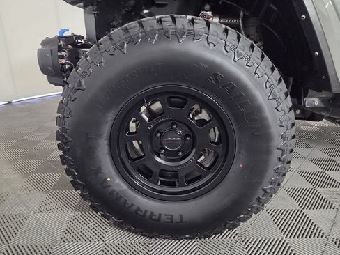 Used 2022 Jeep Wrangler Unlimited Rubicon 4xe w/ Steel Bumper Group AWD/4WD image 7