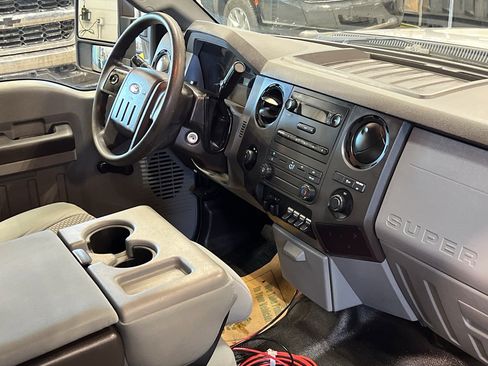 Used 2016 Ford F250 XL image 23