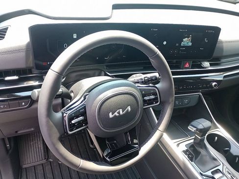 New 2026 Kia Carnival SX Prestige image 9