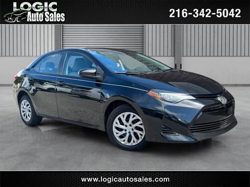 Used 2019 Toyota Corolla LE FWD image 1