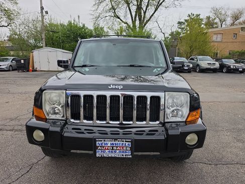 Used 2010 Jeep Commander Limited AWD/4WD image 4