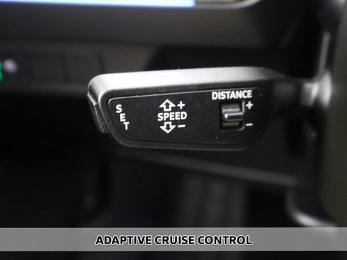 Used 2024 Audi Q4 e-tron Premium Plus AWD/4WD image 5
