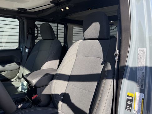 Used 2025 Jeep Wrangler Unlimited Sport S 4xe image 5