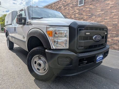 Used 2015 Ford F250 XL w/ Power Equipment Group AWD/4WD image 3