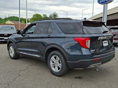 Used 2023 Ford Explorer XLT w/ Equipment Group 202A AWD/4WD image 6