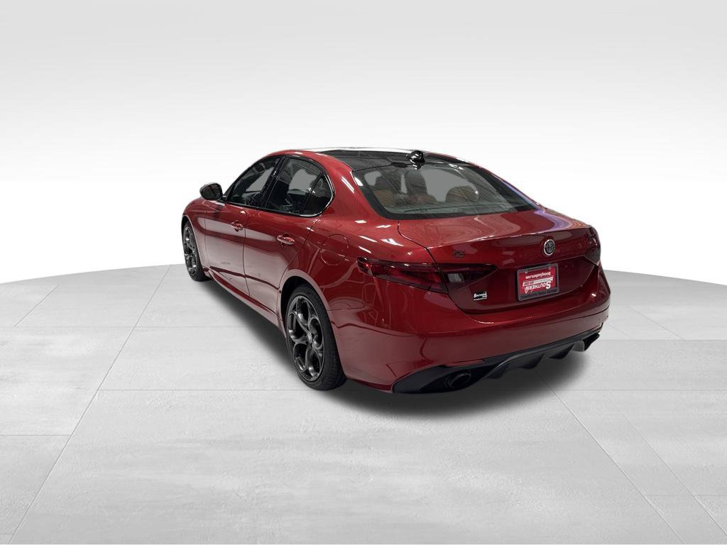Used 2021 Alfa Romeo Giulia Ti Sport AWD/4WD image 5