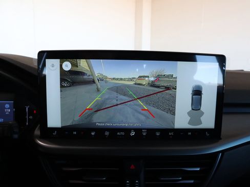 New 2026 Ford Escape SE image 24