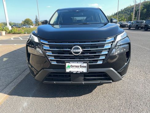 Used 2024 Nissan Rogue S AWD/4WD image 5