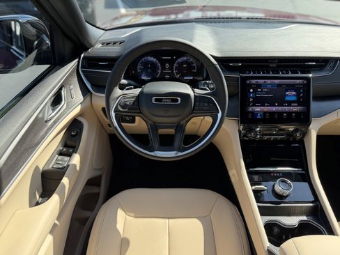 New 2025 Jeep Grand Cherokee L Limited image 14