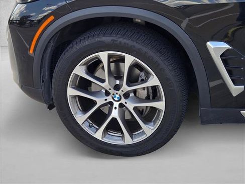 Used 2024 BMW X5 xDrive40i AWD/4WD image 22