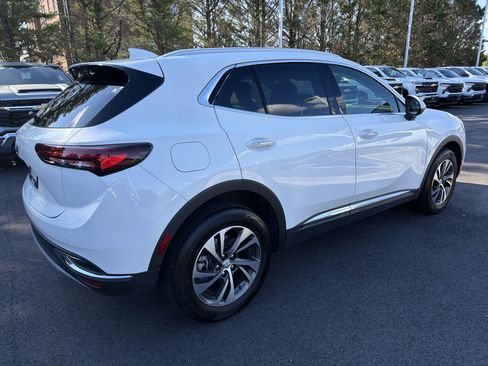 Used 2022 Buick Envision Essence w/ Safety Package FWD image 10