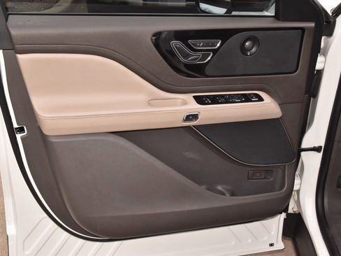 Certified 2023 Lincoln Aviator Reserve w/ Elements Package Plus image 37