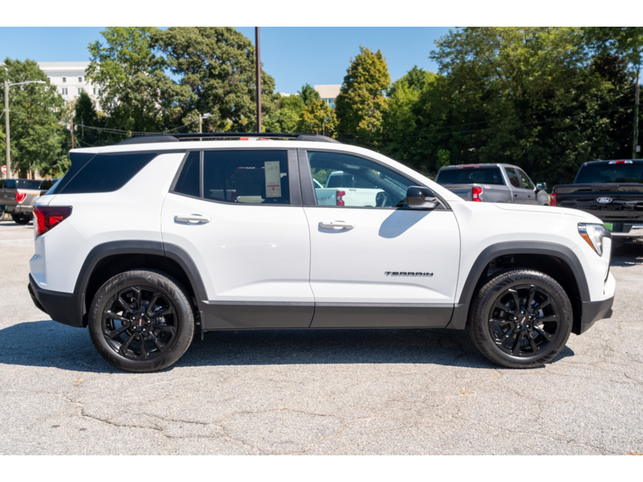 New 2027 GMC Terrain Elevation w/ Elevation Premium Package FWD image 9