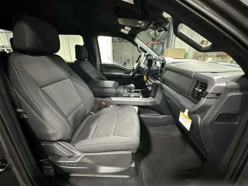 New 2026 Ford F150 XLT w/ XLT Black Appearance Package AWD/4WD image 28