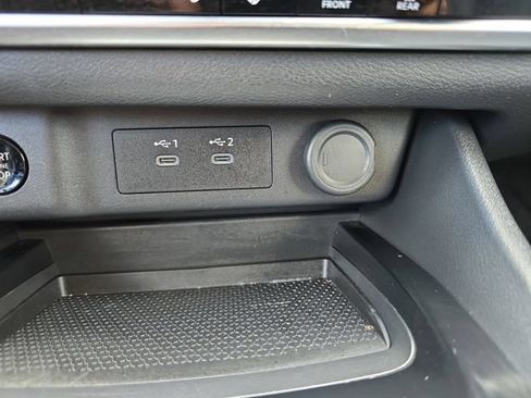 Used 2024 Nissan Rogue SV w/ SV Premium Package FWD image 6