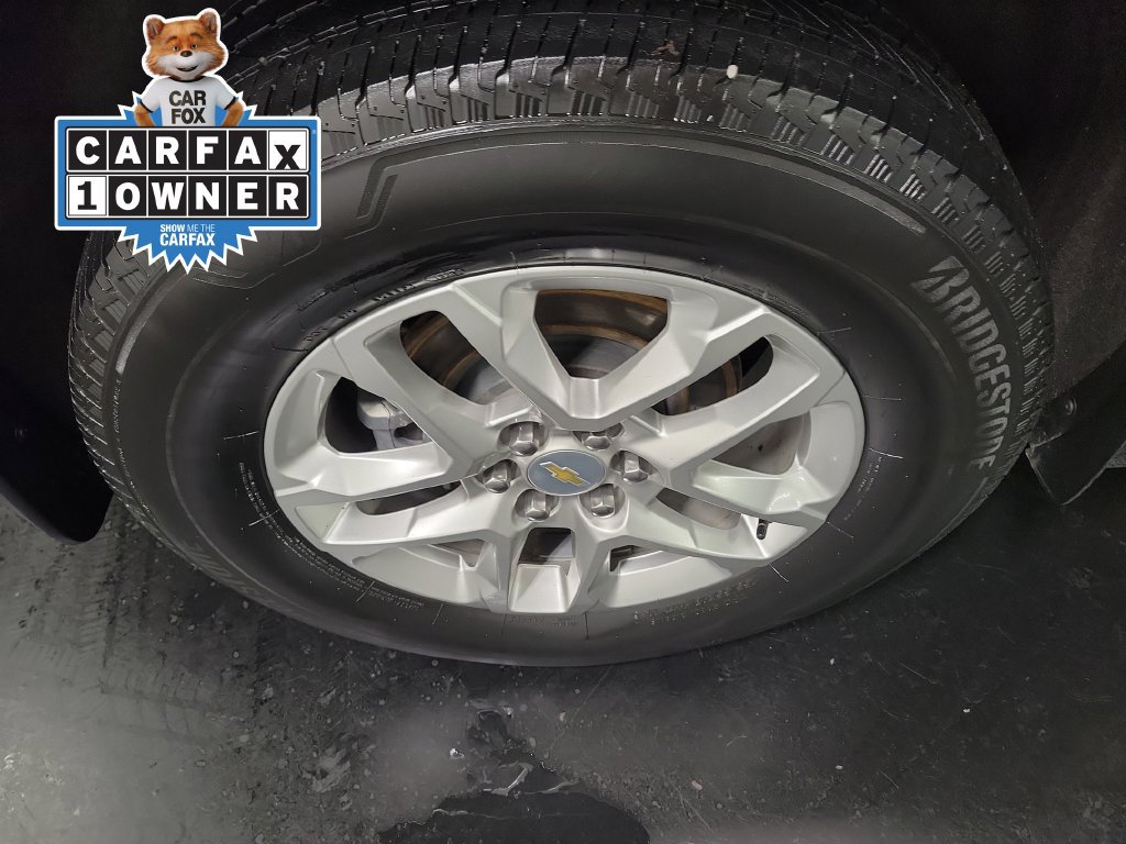 Used 2023 Chevrolet Traverse LS w/ Safety Package AWD/4WD image 11